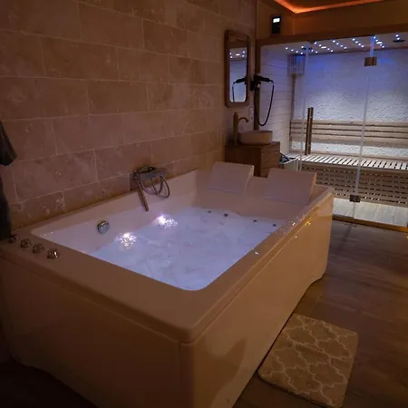 Vakantiehuis Capsule Marrakech I Chicha I Sauna I Balneo I Console Ps5 I Cinema Trith-Saint-Leger