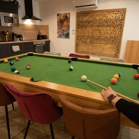 Capsule Marrakech I Chicha I Sauna I Balneo I Console Ps5 I Cinema Vakantiehuis