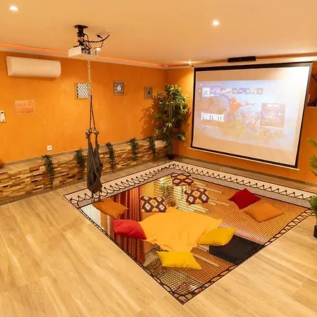 Vakantiehuis Capsule Marrakech I Chicha I Sauna I Balneo I Console Ps5 I Cinema Trith-Saint-Leger