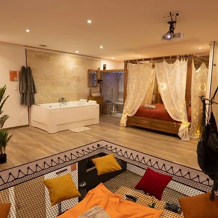 Capsule Marrakech I Chicha I Sauna I Balneo I Console Ps5 I Cinema * Trith-Saint-Leger