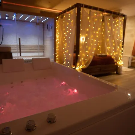 Capsule Marrakech I Chicha I Sauna I Balneo I Console Ps5 I Cinema *