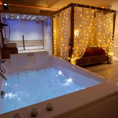 Capsule Marrakech I Chicha I Sauna I Balneo I Console Ps5 I Cinema Vakantiehuis *