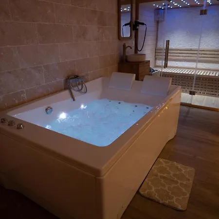 Vakantiehuis Capsule Marrakech I Chicha I Sauna I Balneo I Console Ps5 I Cinema Trith-Saint-Leger